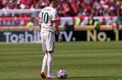 开云体育官方网站-大巴黎队席卷全场，压倒对手取得胜利