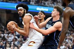 开云体育下载-包含火箭逆转澳大利亚男篮，米切尔送出助攻的词条