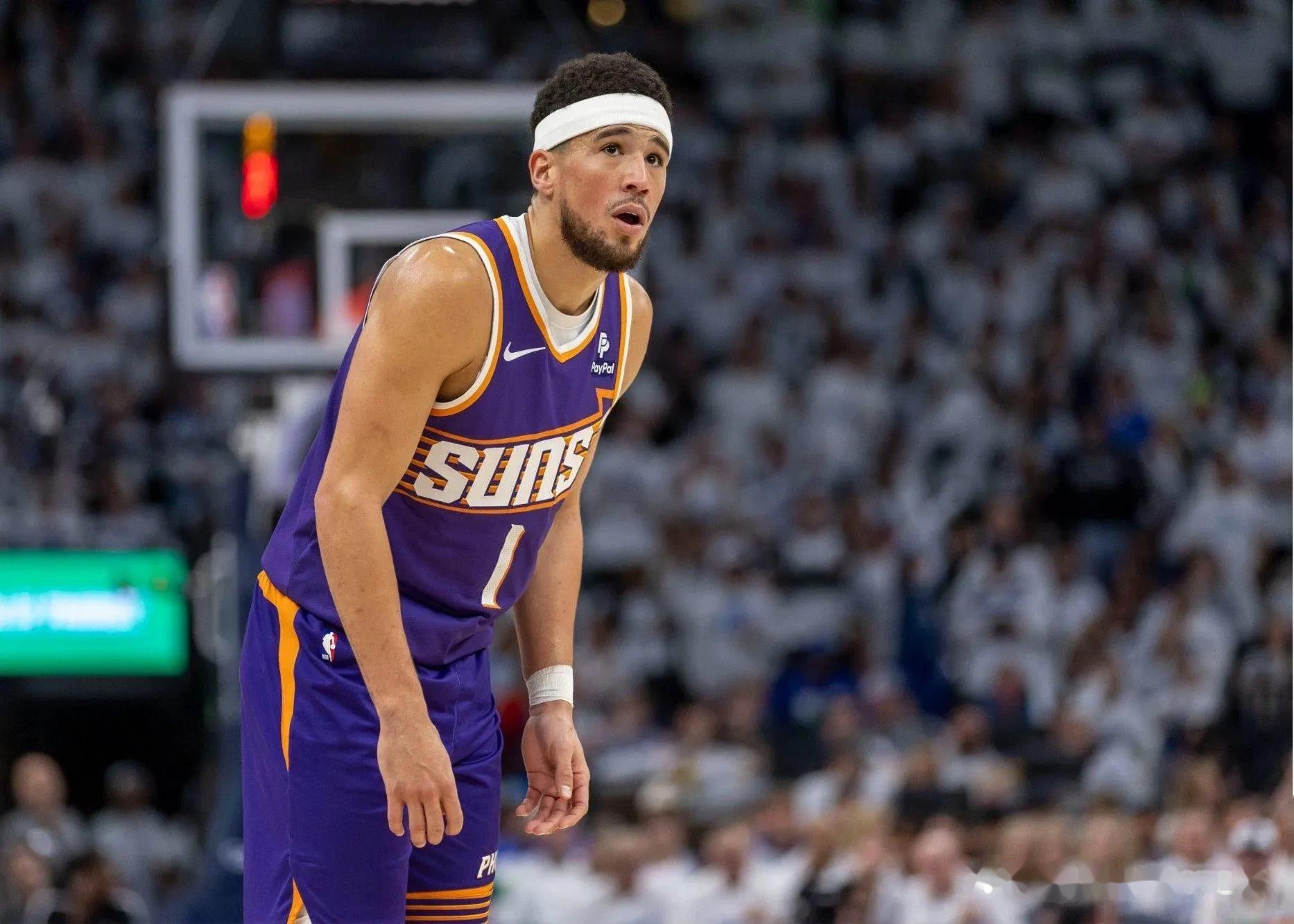 灰熊力克湖人B队，布克高光表现的简单介绍